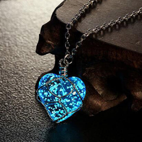 Romantic Luminous Heart Crystal Pendant Necklace