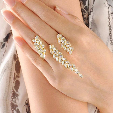 Unique Crystals Through Fingers Cuff Ring