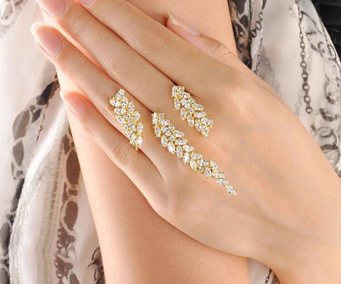 Unique Crystals Through Fingers Cuff Ring
